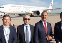 Scioli: “Este vuelo es un hito histórico, es el vuelo comercial más largo del mundo”