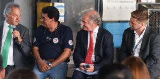 Scioli y Brom acompañaron el operativo de traslado de animales rescatados del ex zoológico de Luján