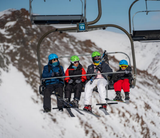 LA NIEVE YA LLEGÓ A LA HOYA Y CRECE LA EXPECTATIVA POR LA TEMPORADA DE INVIERNO 2026