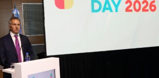 Scioli aseguró que el turismo contribuye a diversificar la economía de jurisdicciones con matriz energética