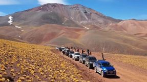 El laberinto rojo del tiempo: geología, emociones y turismo consciente en el Cañón del Triásico